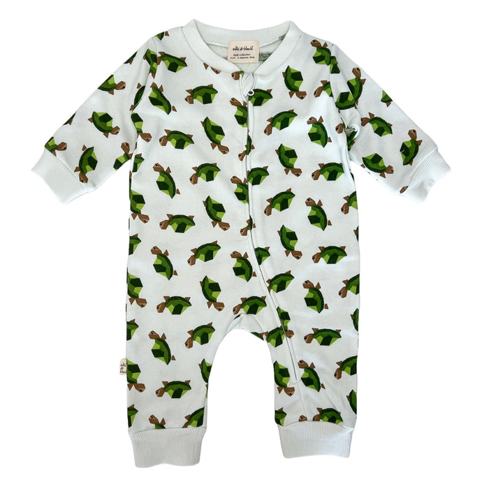 Stylish and modern baby clothing, Unique baby outfits by Milk&Black, 100% cotton baby clothes, Baby tracksuits and jumpsuits, Baby sweatshirts and pajama sets, Trendy baby fashion from Milk&Black, Baby apparel for ages 2 months to 4 years, Comfortable and fashionable babywear, Milk&Black baby clothing collection, High-quality baby clothing made by Milk&Black