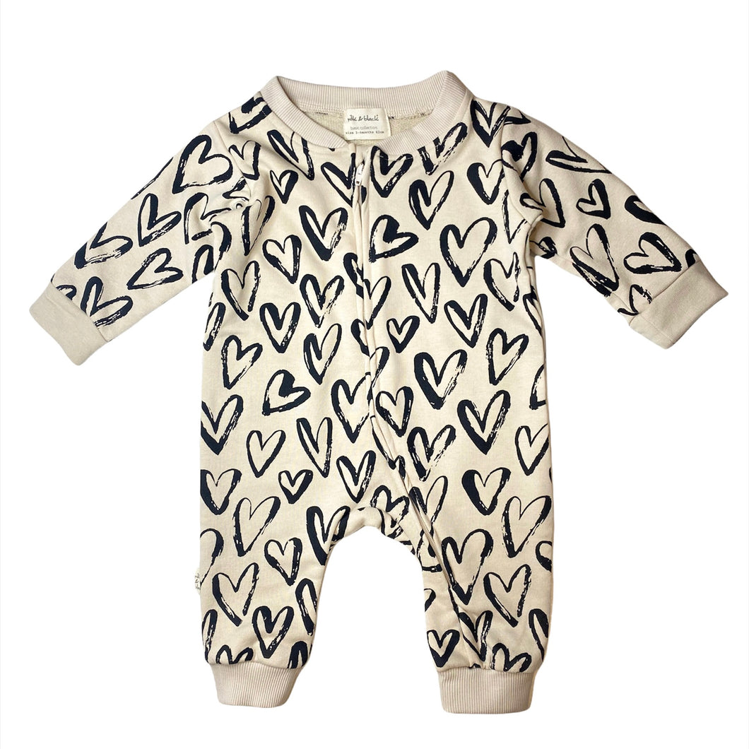 Stylish and modern baby clothing, Unique baby outfits by Milk&Black, 100% cotton baby clothes, Baby tracksuits and jumpsuits, Baby sweatshirts and pajama sets, Trendy baby fashion from Milk&Black, Baby apparel for ages 2 months to 4 years, Comfortable and fashionable babywear, Milk&Black baby clothing collection, High-quality baby clothing made by Milk&Black
