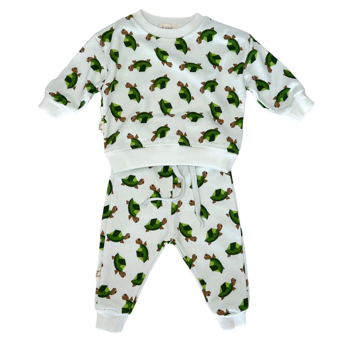 Stylish and modern baby clothing, Unique baby outfits by Milk&Black, 100% cotton baby clothes, Baby tracksuits and jumpsuits, Baby sweatshirts and pajama sets, Trendy baby fashion from Milk&Black, Baby apparel for ages 2 months to 4 years, Comfortable and fashionable babywear, Milk&Black baby clothing collection, High-quality baby clothing made by Milk&Black
